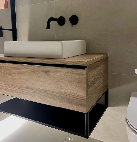 https://www.nuiebathrooms.com/